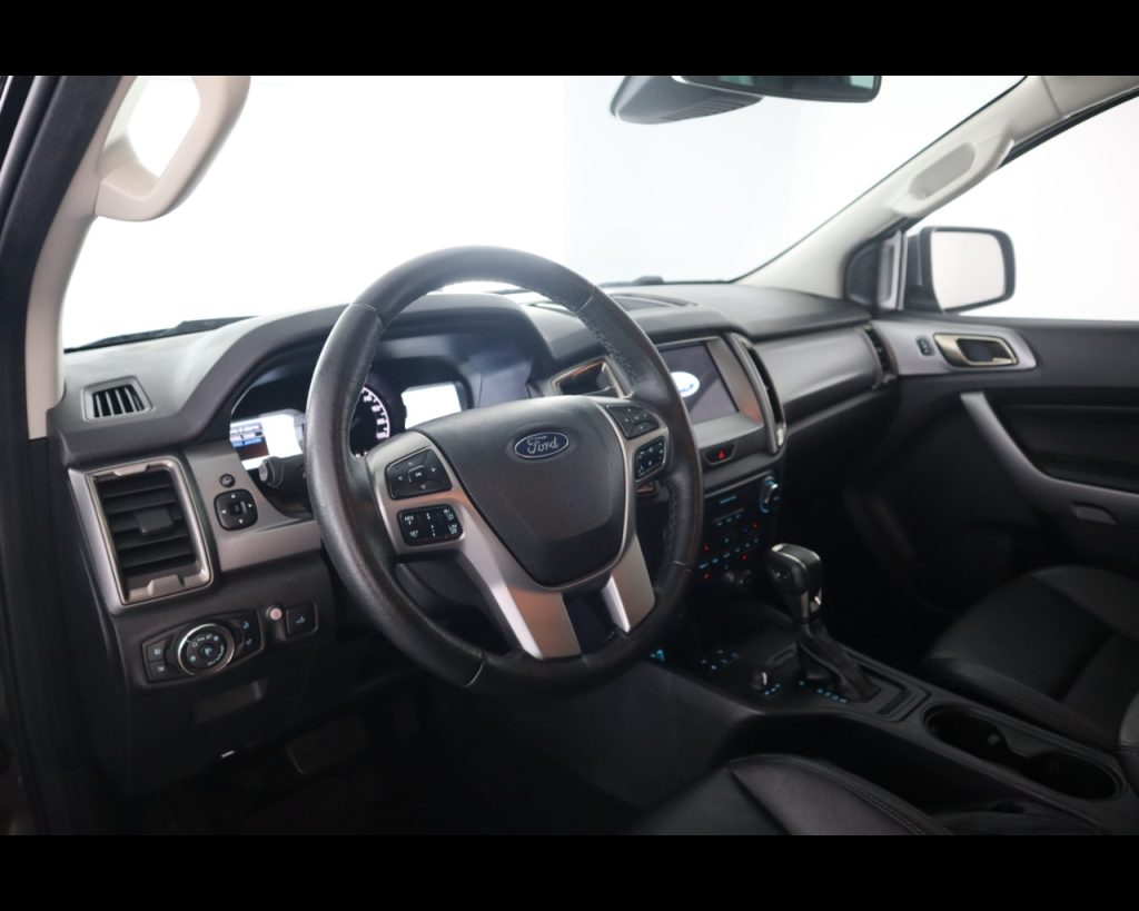 FORD Ranger 2.0 tdci double cab Limited 213cv auto PANTHER - 13