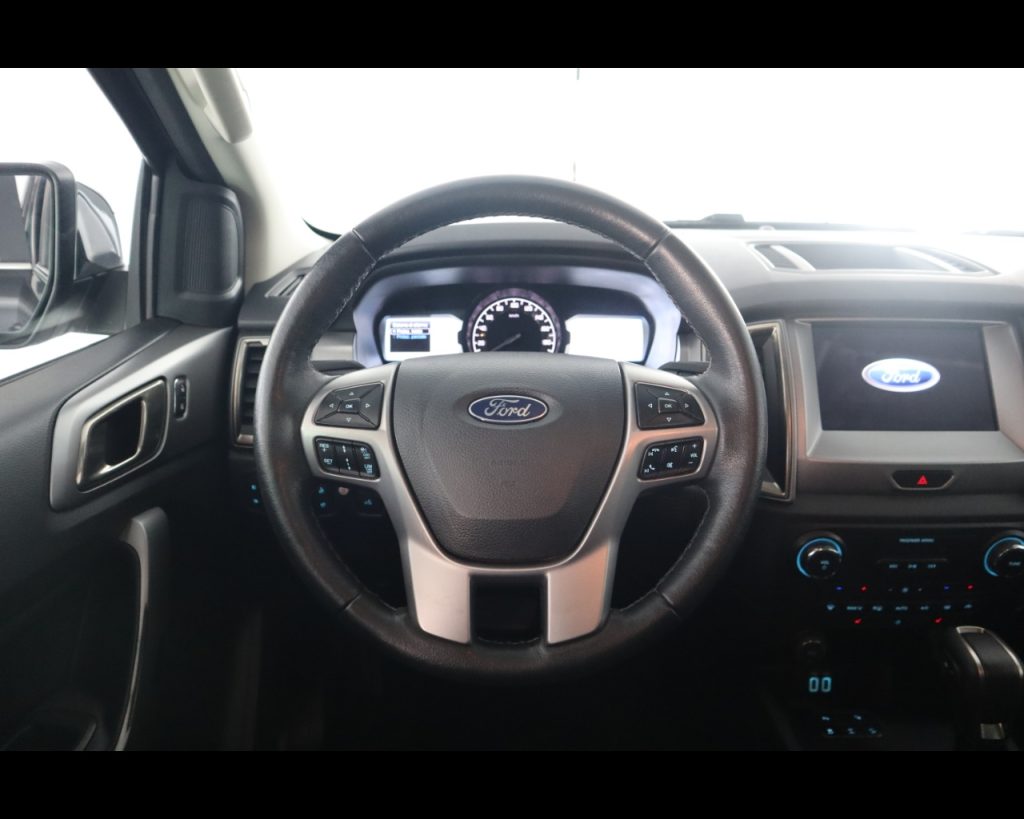 FORD Ranger 2.0 tdci double cab Limited 213cv auto PANTHER - 14