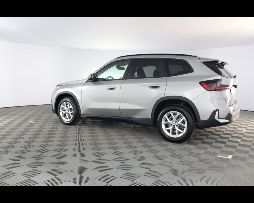 BMW X1 U11 -  sdrive20i mhev 48V auto - 11