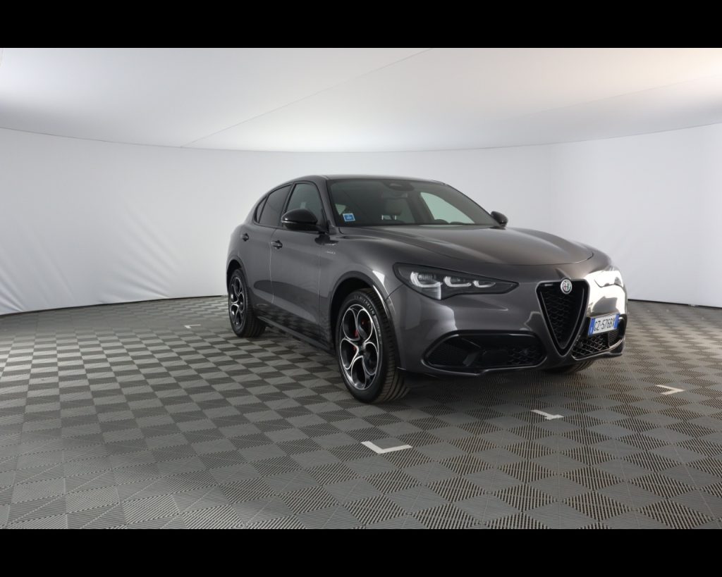 ALFA ROMEO Stelvio 2023 -  2.2 t Veloce Q4 210cv auto - 4
