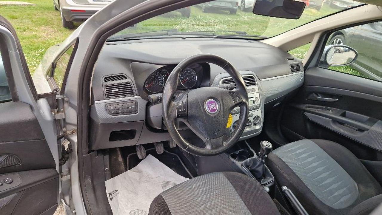 FIAT Grande Punto 1.4 5 porte Dynamic Natural Power - 8