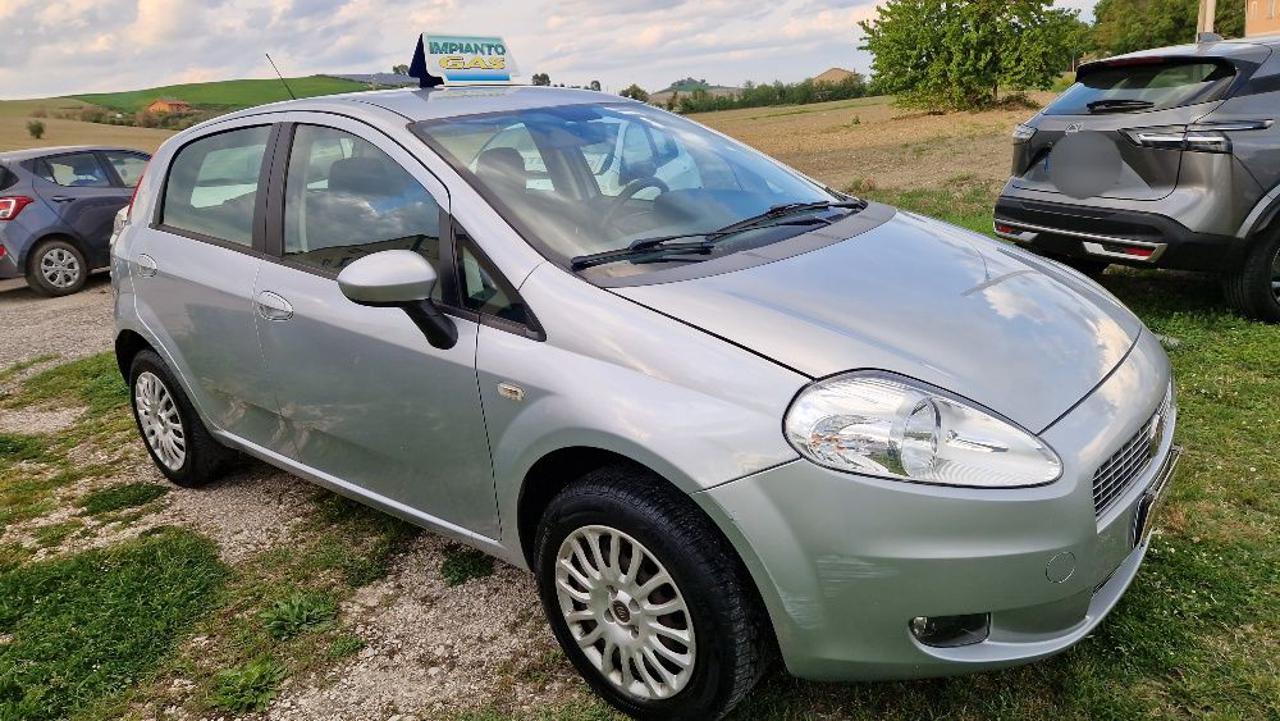 FIAT Grande Punto 1.4 5 porte Dynamic Natural Power - 5