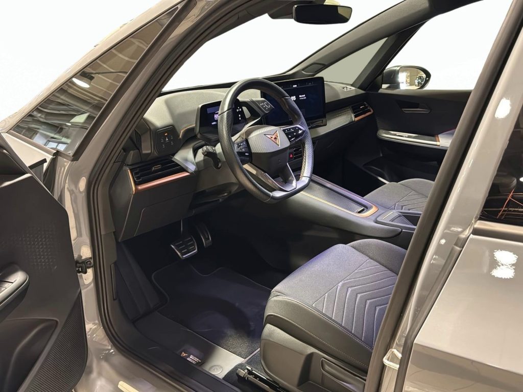 CUPRA Born 58kwh - 7