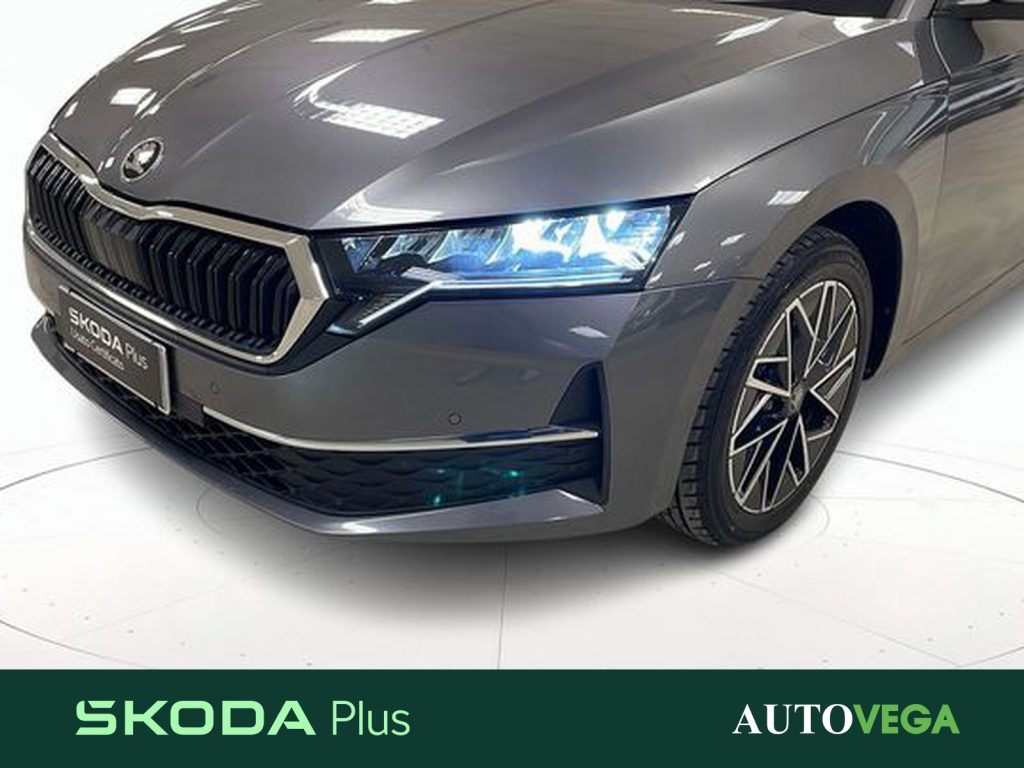 SKODA Octavia OCT.WAGON 2.0 TDI SELECTION DSG - 21