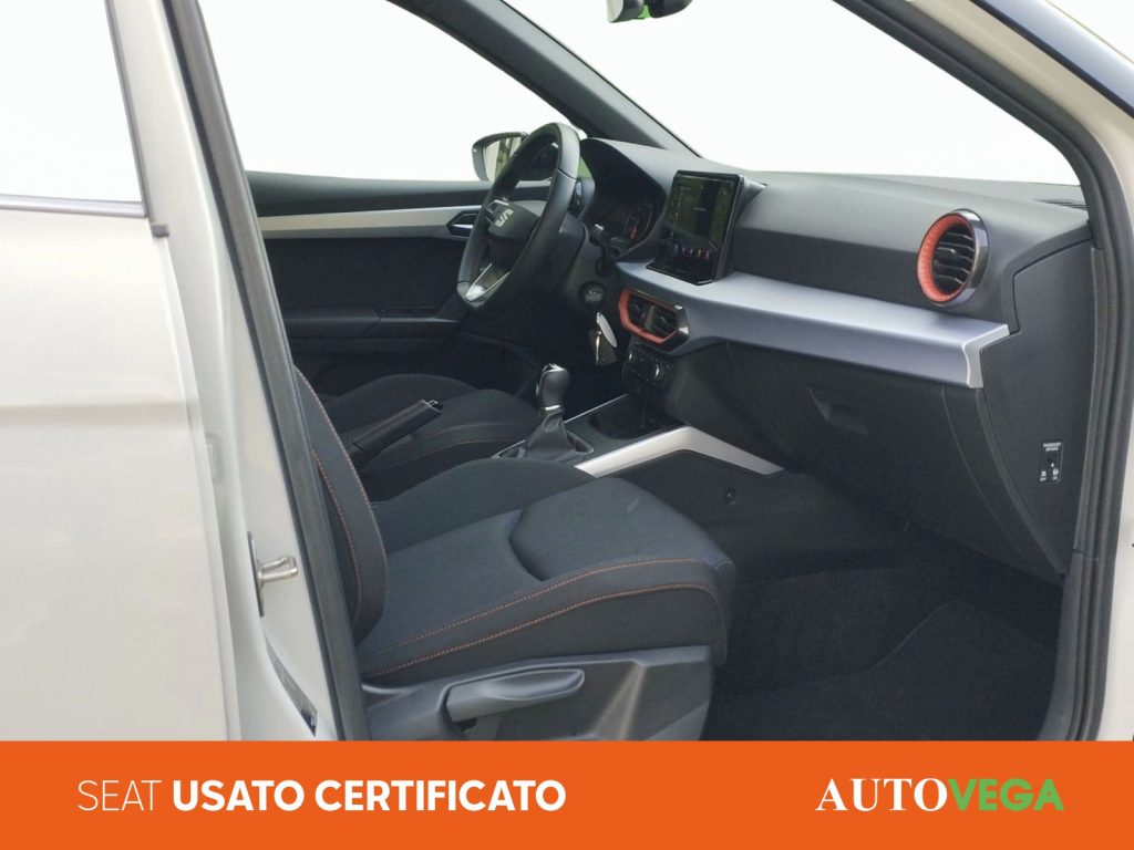 SEAT Arona 1.0 ecotsi fr 95cv - 6