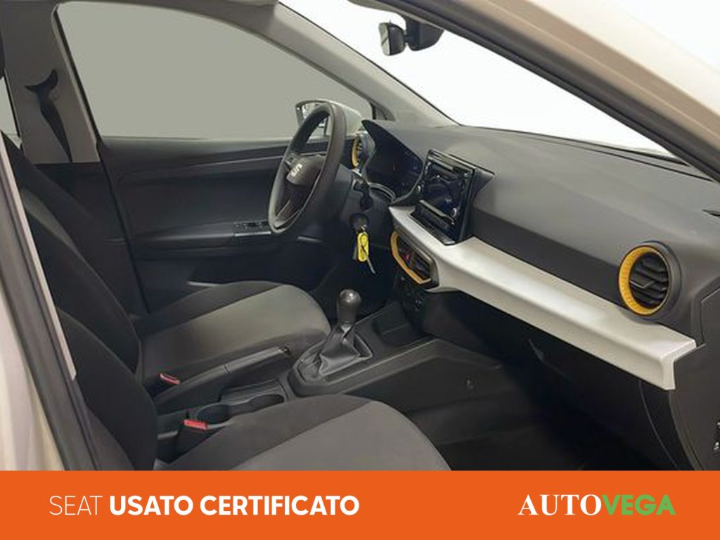 SEAT Arona 1.0 ecotsi reference 95cv - 6