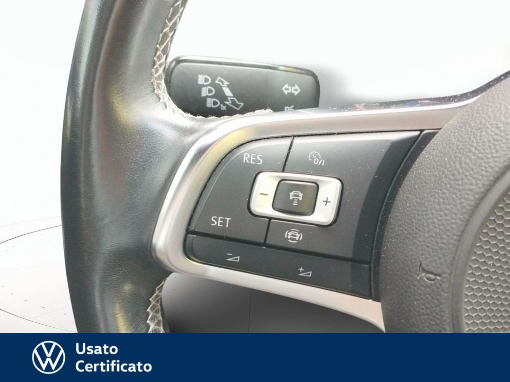 VOLKSWAGEN T-Roc 2.0 tdi advanced 115cv - 16