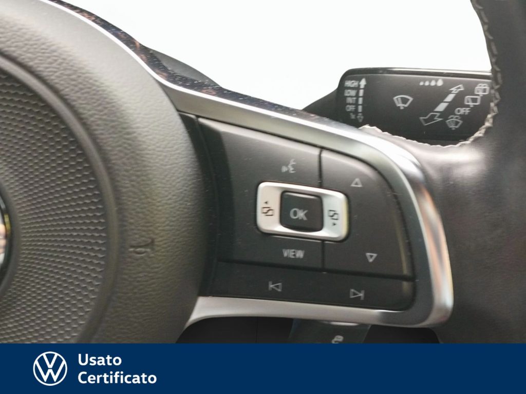 VOLKSWAGEN T-Roc 2.0 tdi advanced 115cv - 17