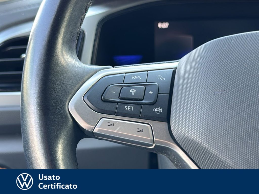 VOLKSWAGEN T-Roc 1.0 tsi life 110cv - 19