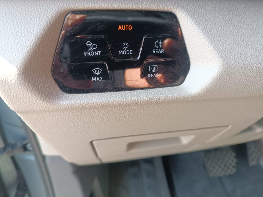 VOLKSWAGEN Multivan t7  1.4 tsi eh life dsg 7p.ti - 18