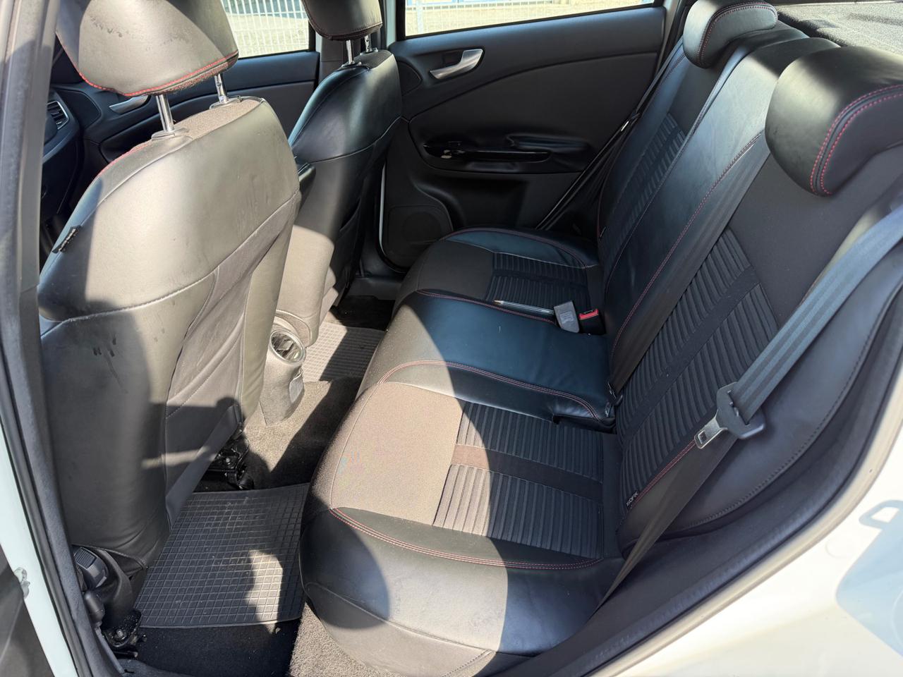 ALFA ROMEO Giulietta 2.0 JTDm-2 140 CV Distinctive- PER COMMERCIANTI - 13