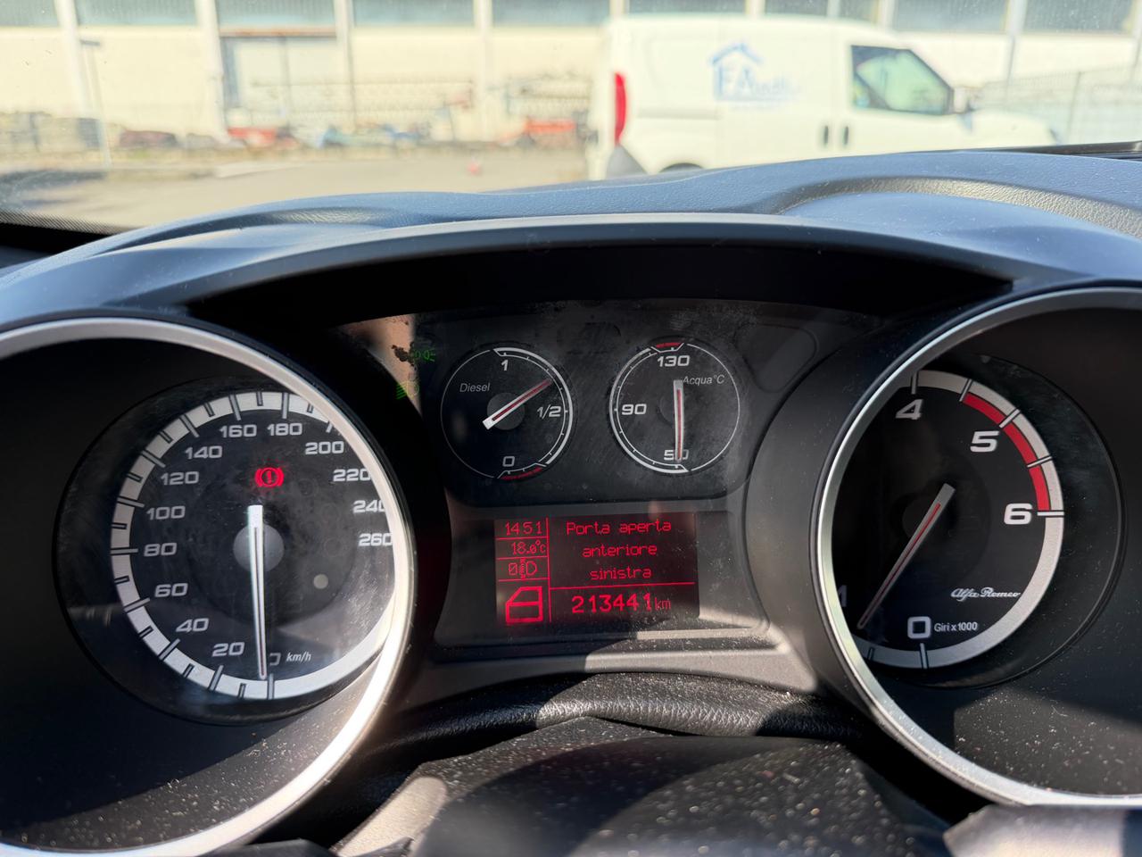 ALFA ROMEO Giulietta 2.0 JTDm-2 140 CV Distinctive- PER COMMERCIANTI - 10