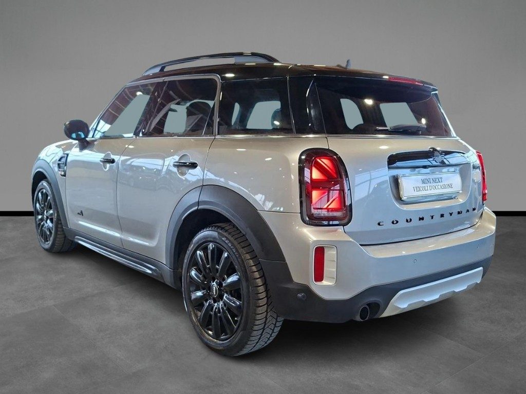MINI Countryman 2.0 Cooper D ALL4 Countryman ALL4Leather Aut. - 4