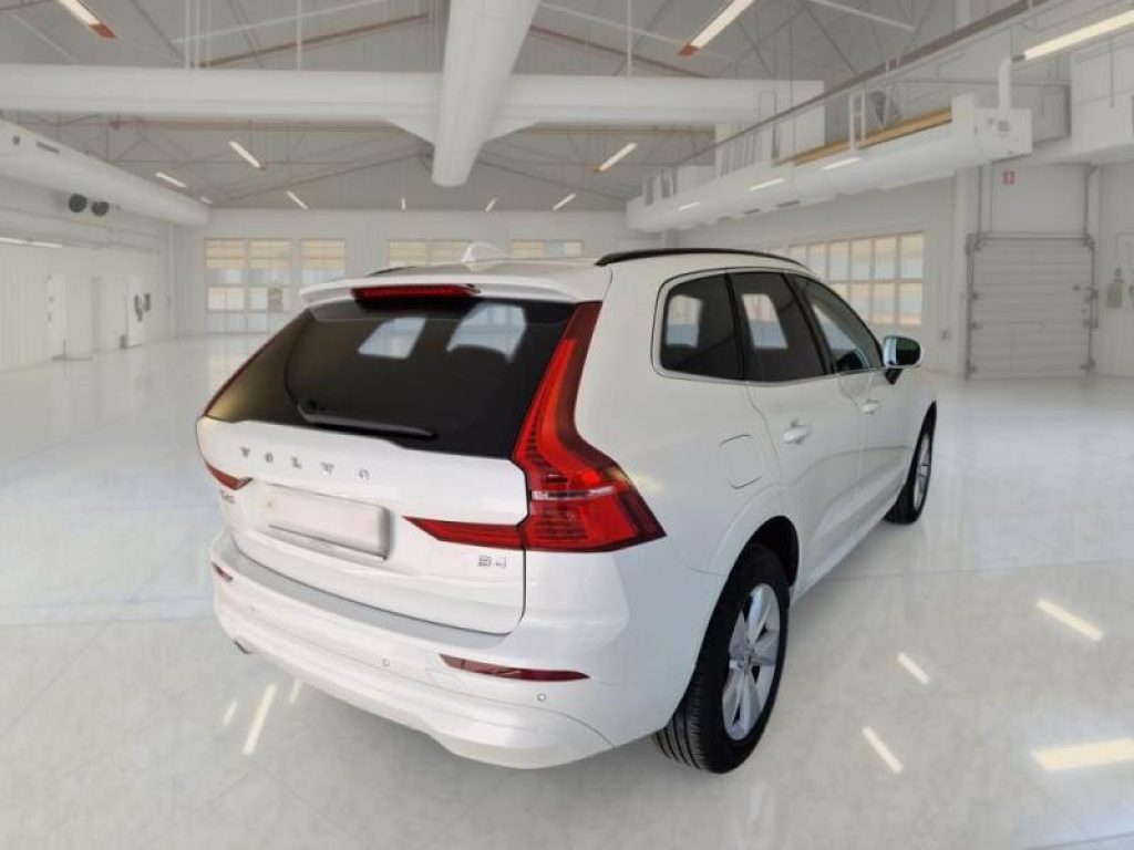 VOLVO XC60 B4 (d) automatico Business - 2