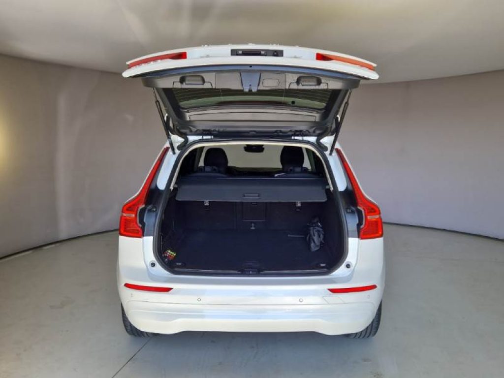 VOLVO XC60 B4 (d) automatico Business - 4