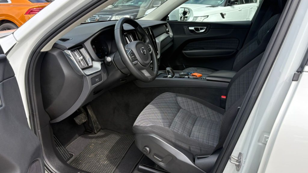 VOLVO XC60 B4 (d) automatico Business - 7