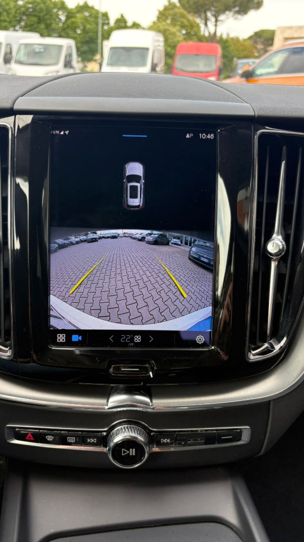 VOLVO XC60 B4 (d) automatico Business - 12