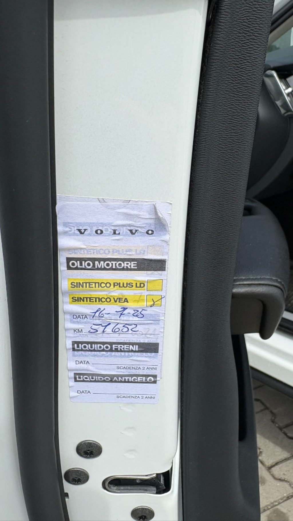 VOLVO XC60 B4 (d) automatico Business - 17