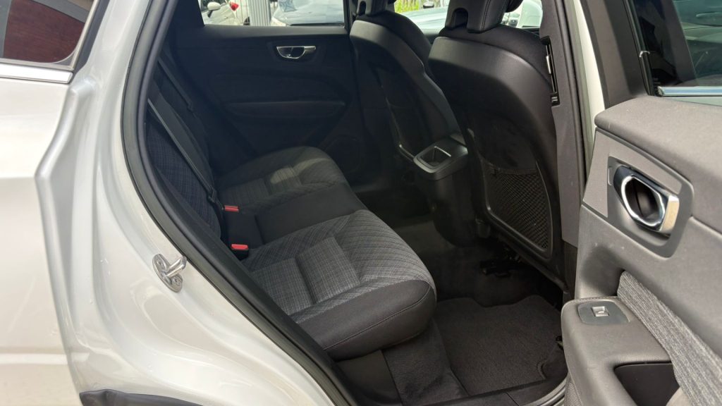VOLVO XC60 B4 (d) automatico Business - 21