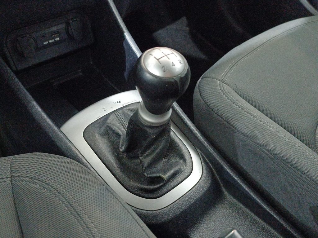 KIA Rio 1.2 CVVT 5p. Active - 8