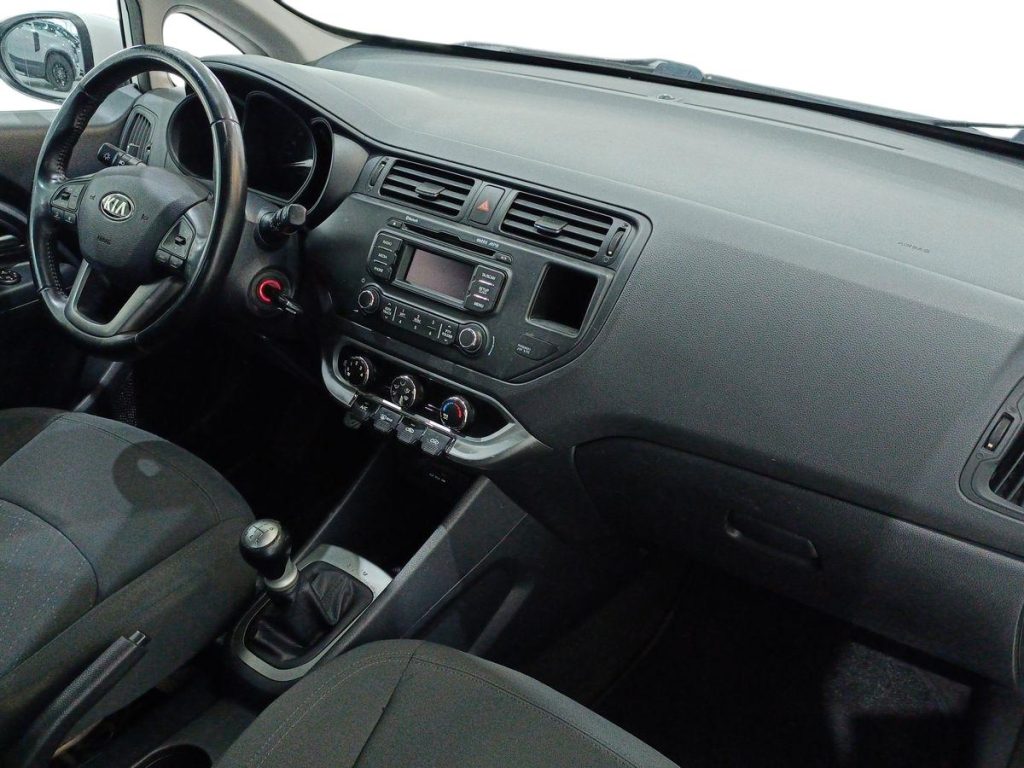 KIA Rio 1.2 CVVT 5p. Active - 9