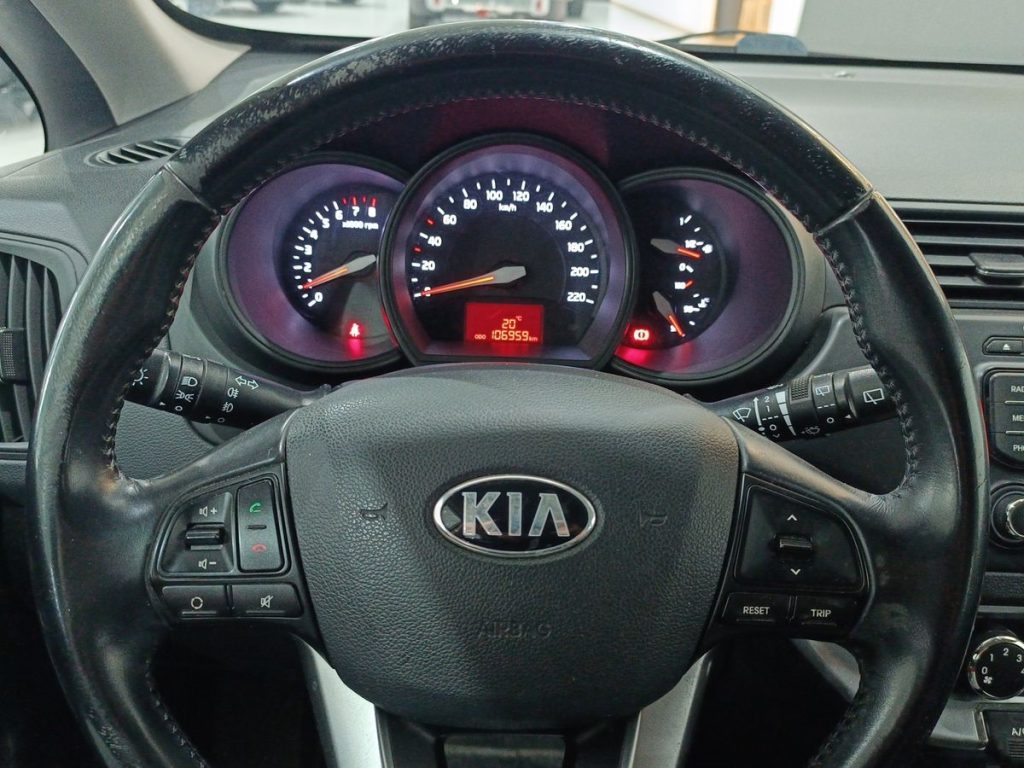 KIA Rio 1.2 CVVT 5p. Active - 17