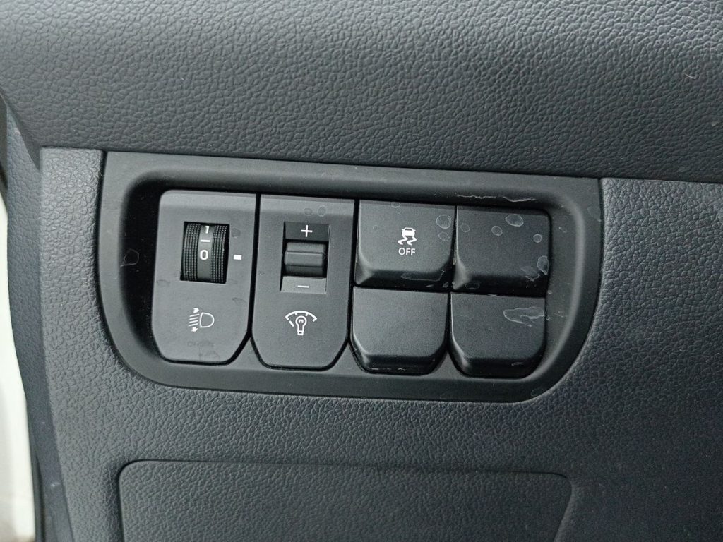 KIA Rio 1.2 CVVT 5p. Active - 18