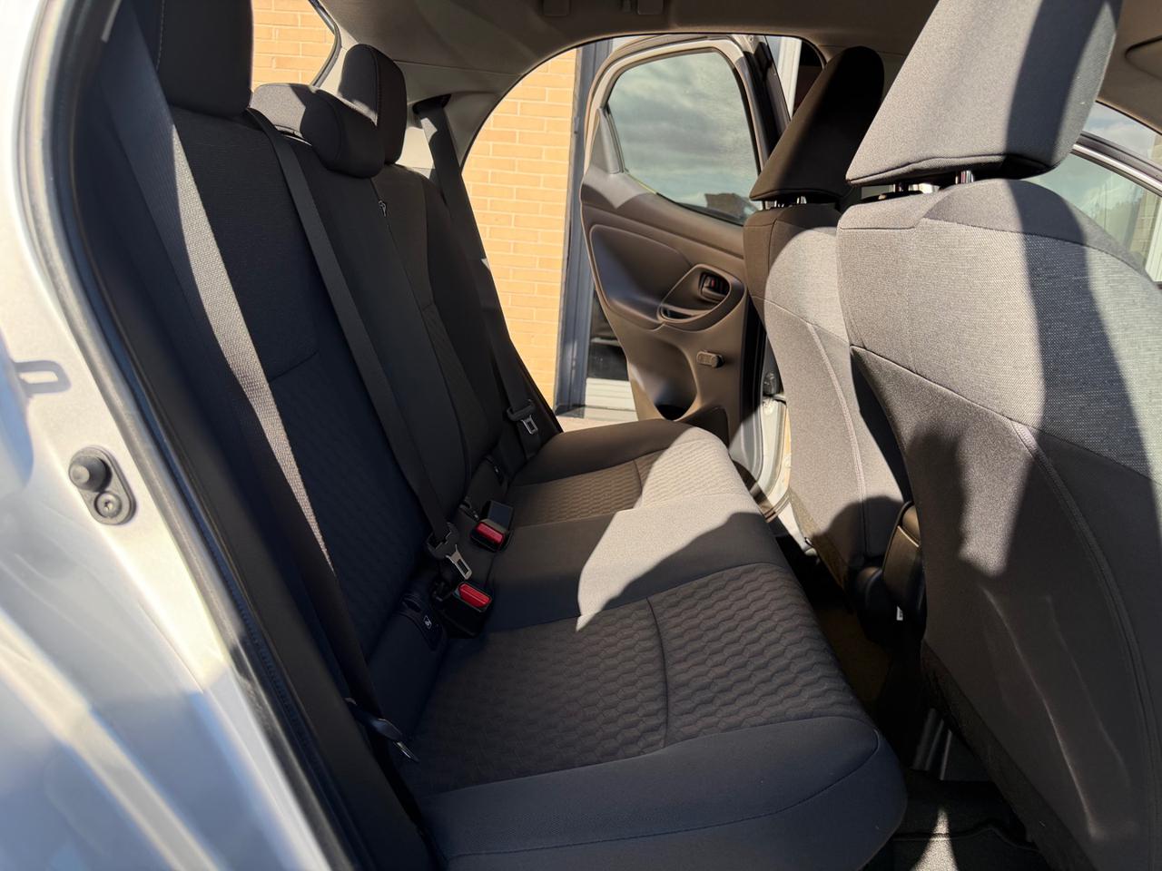 TOYOTA Yaris 1.5 Hybrid 5 porte Business (NESSUN VINCOLO) - 9