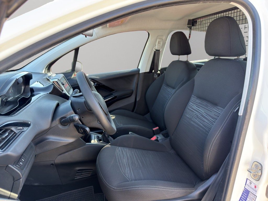PEUGEOT 208 1.5HDI 2POSTI VAN - 6