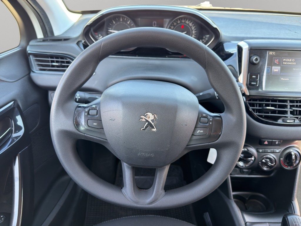 PEUGEOT 208 1.5HDI 2POSTI VAN - 9