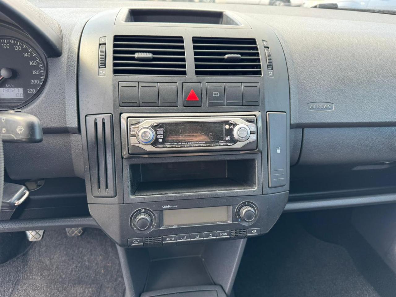 VOLKSWAGEN Polo 1.4/69CV TDI 5p. Comfortline - 10