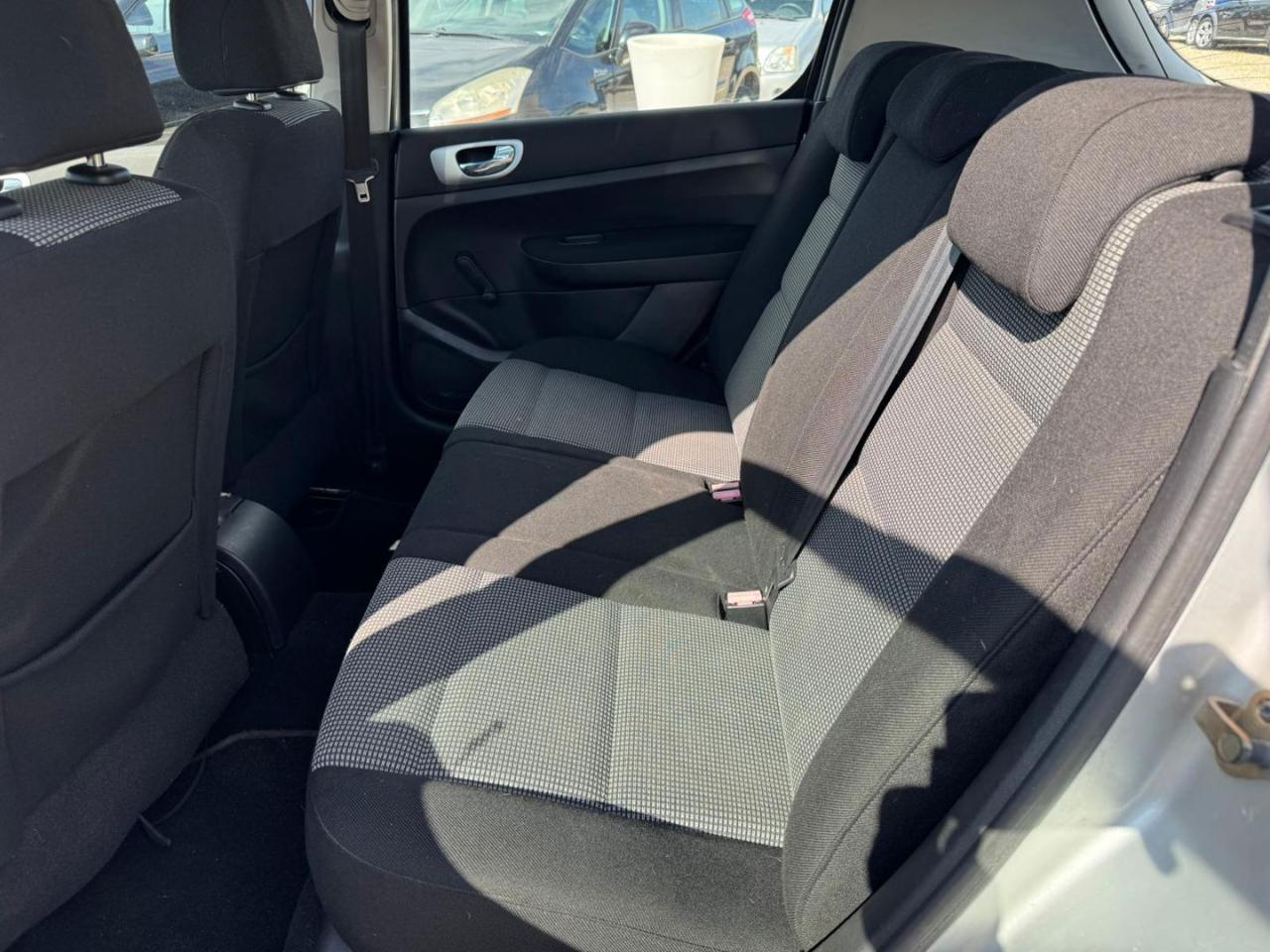 PEUGEOT 307 1.6 16V HDi 90CV 5p. XS - 14