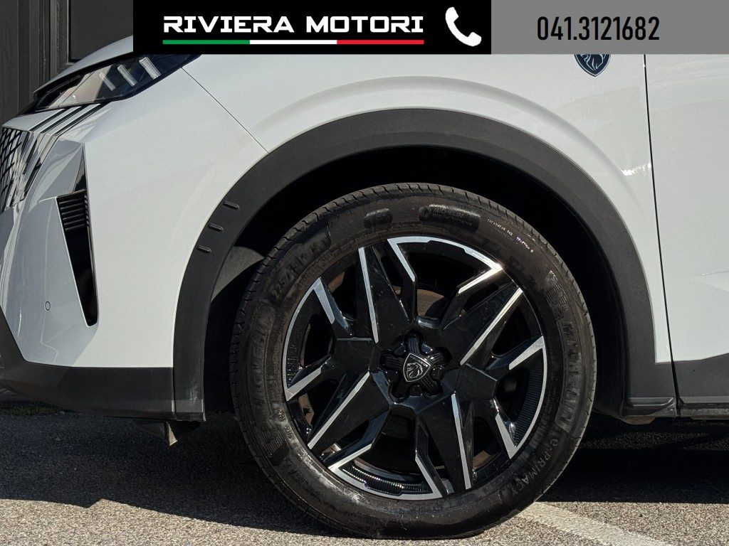 PEUGEOT 3008 Hybrid 145 e-DCS6 GT - 13