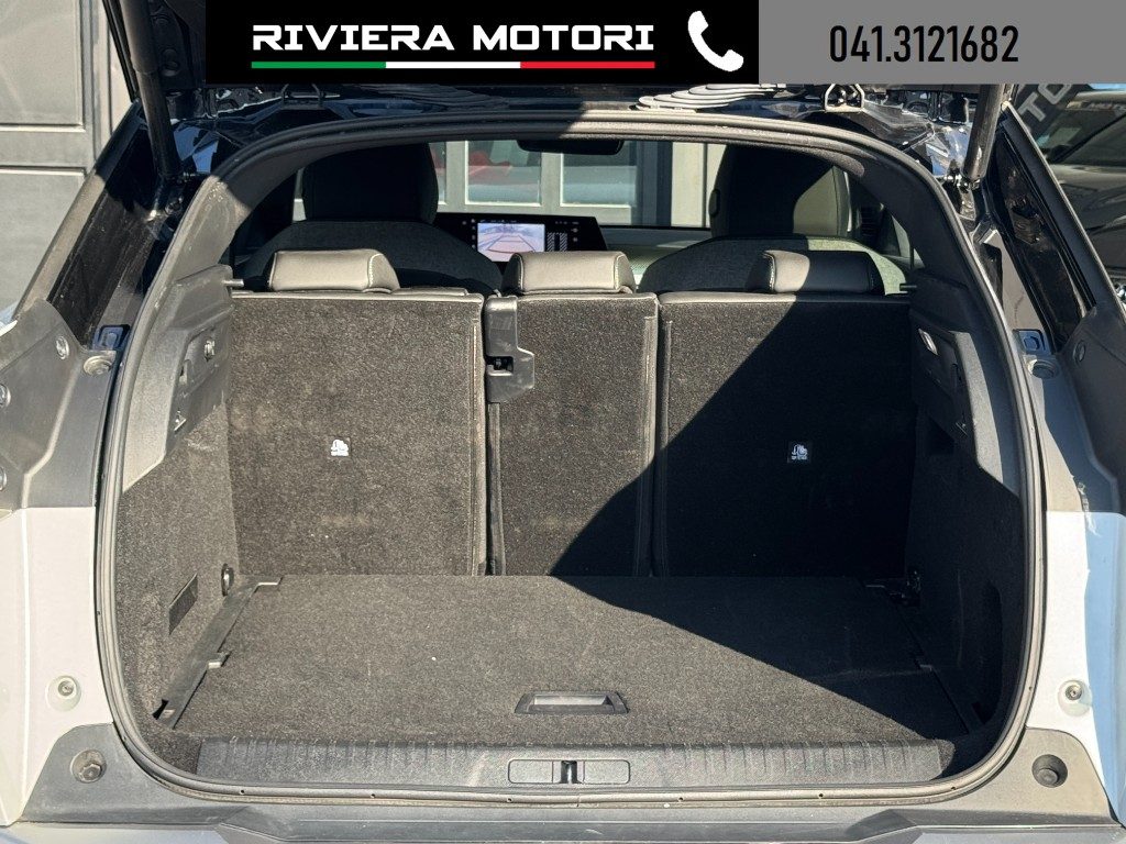 PEUGEOT 3008 Hybrid 145 e-DCS6 GT - 10