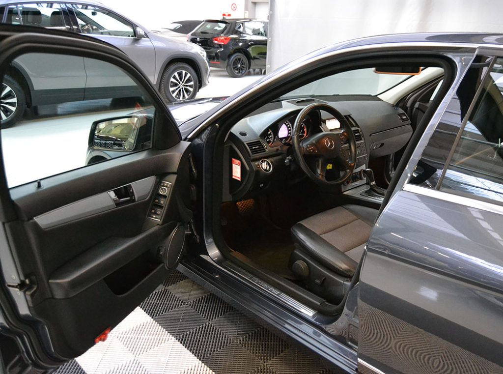 MERCEDES-BENZ C 220 CDI BlueEFFICIENCY Avantgarde Automatica - 2