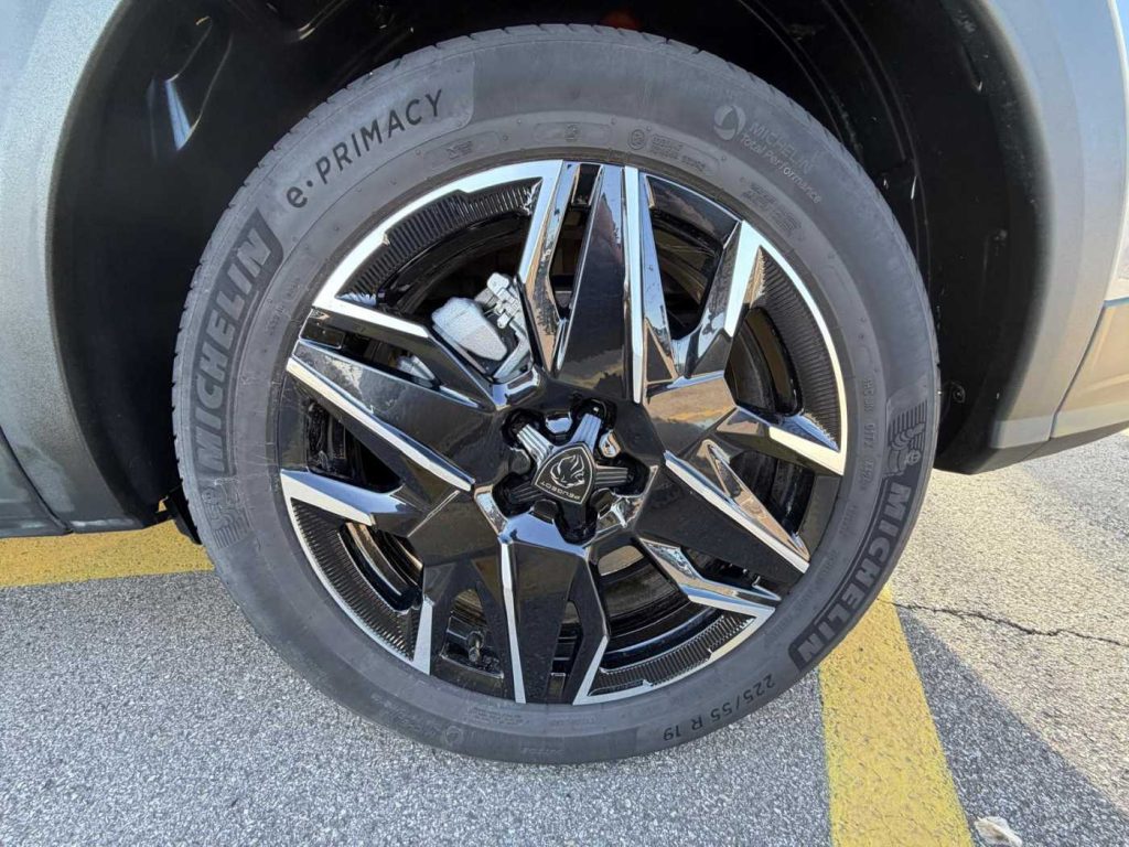 PEUGEOT 5008 Hybrid 145 e-DCS6 Allure - 10