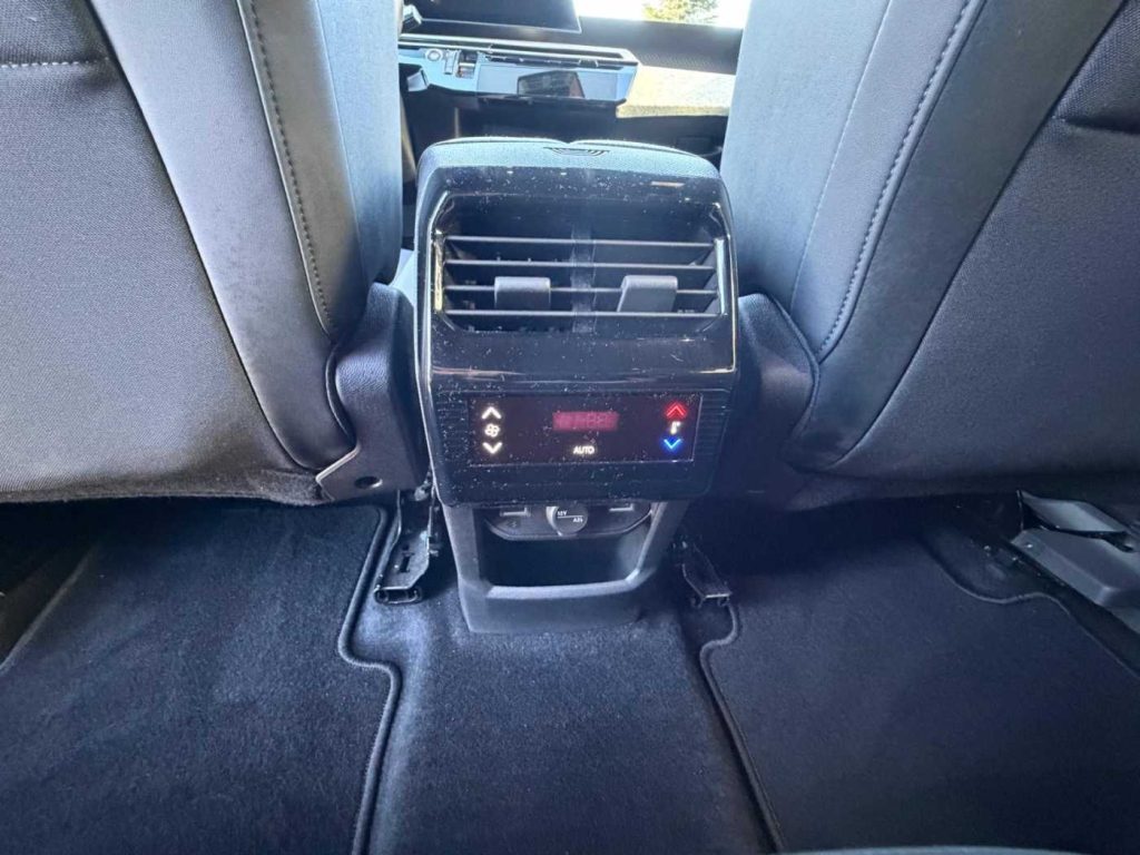 PEUGEOT 5008 Hybrid 145 e-DCS6 Allure - 14