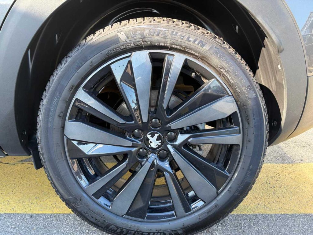 PEUGEOT 3008 BlueHDi 130 S&S EAT8 GT - 10