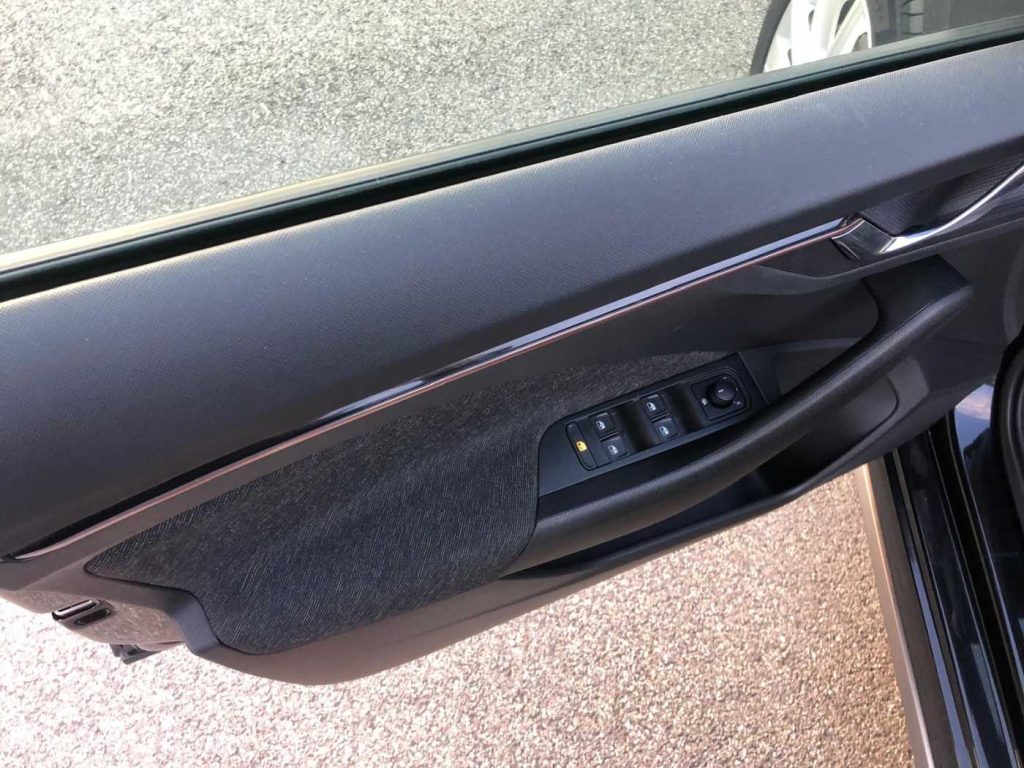 SKODA Kamiq 1.0 TSI Style - 12