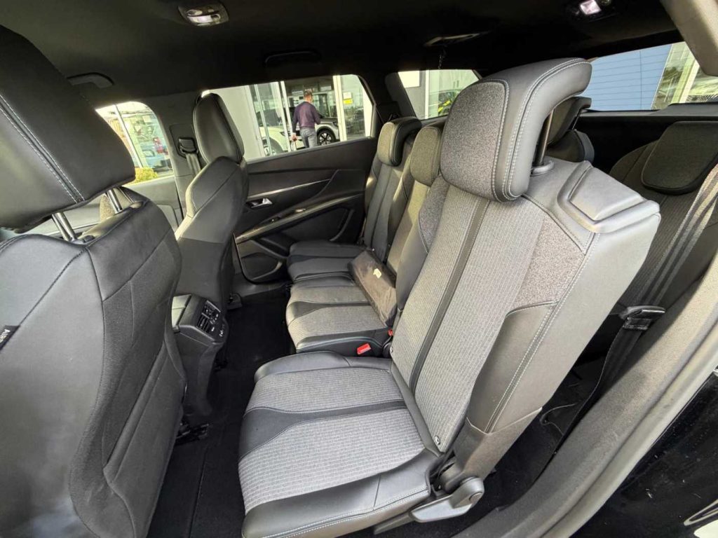 PEUGEOT 5008 BlueHDi 130 S&S EAT8 Allure Pack - 12