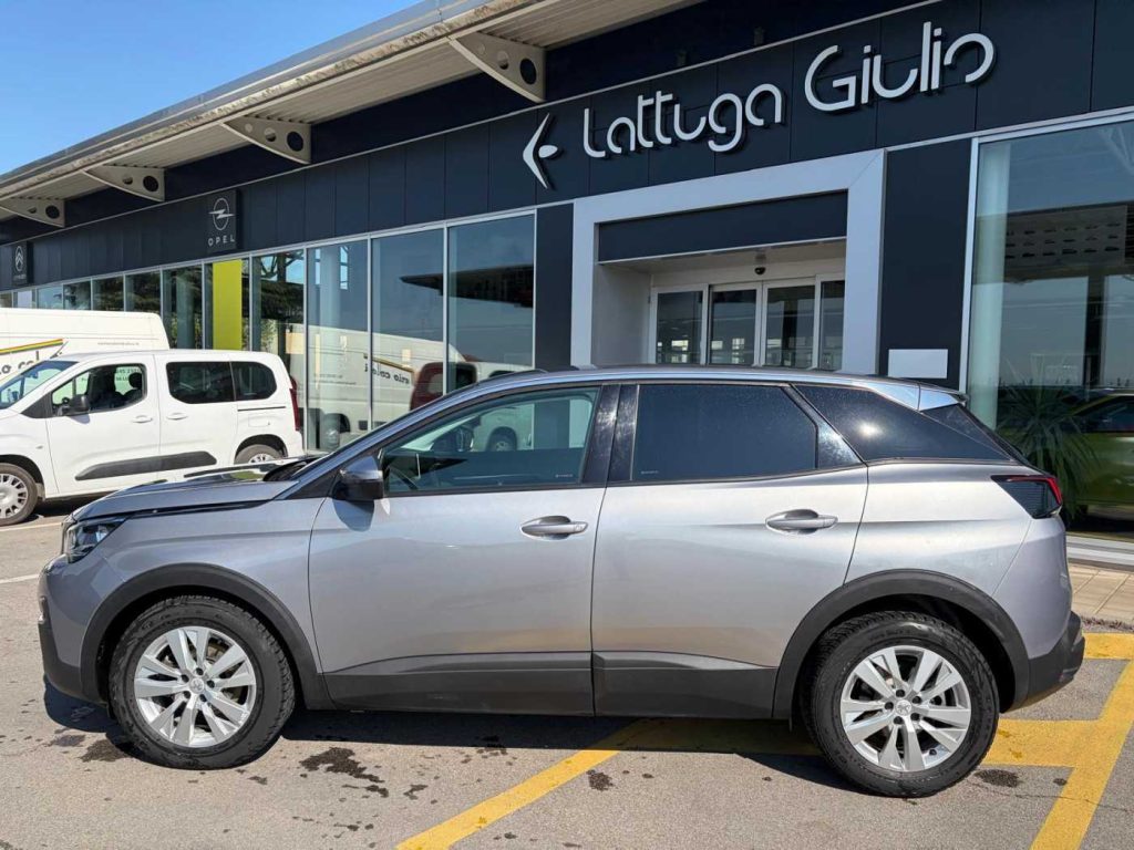 PEUGEOT 3008 BlueHDi 130 S&S Active - 9