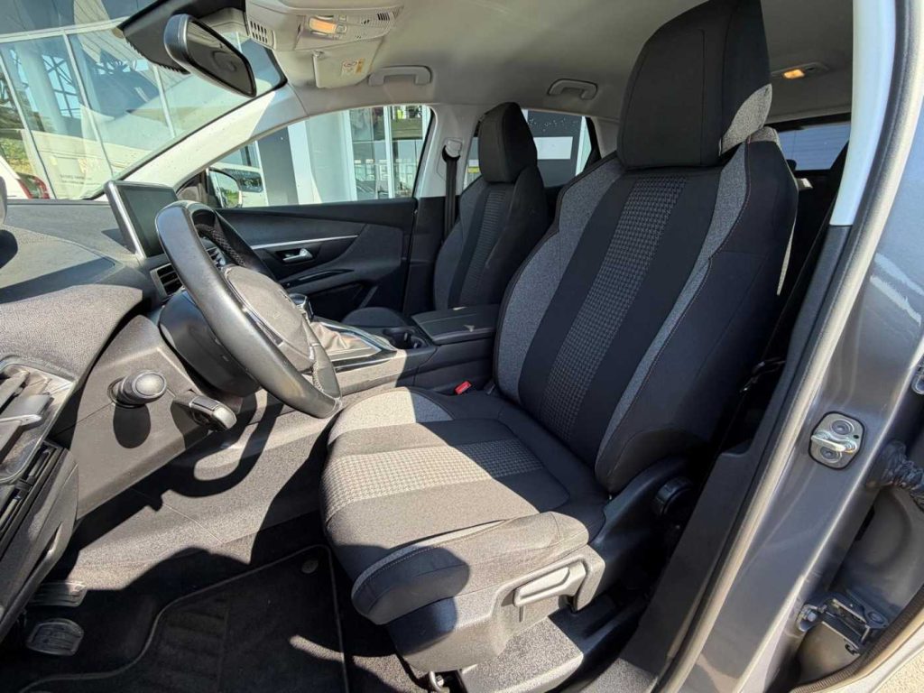 PEUGEOT 3008 BlueHDi 130 S&S Active - 12