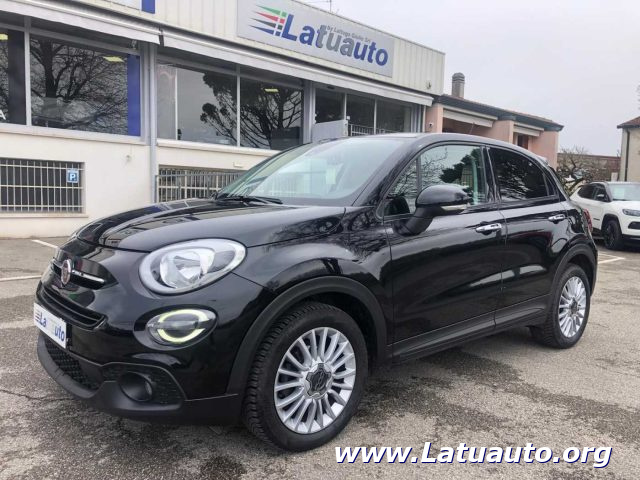 FIAT 500X Nero pastello