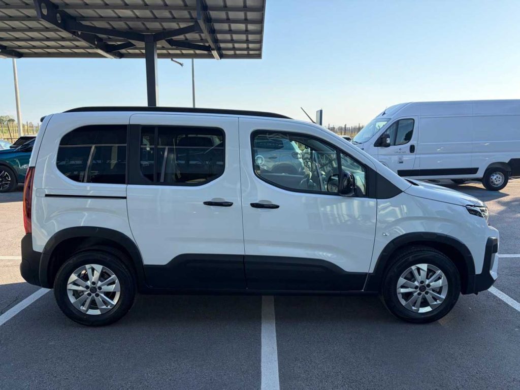 PEUGEOT Rifter BlueHDi 100 S&S Allure Standard - 4