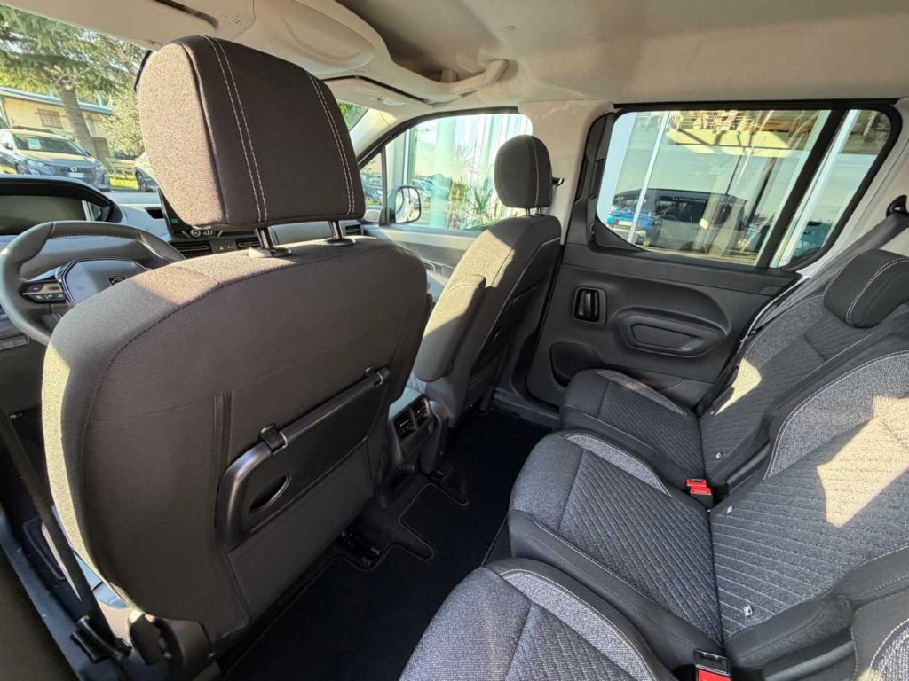 PEUGEOT Rifter BlueHDi 100 S&S Allure Standard - 14