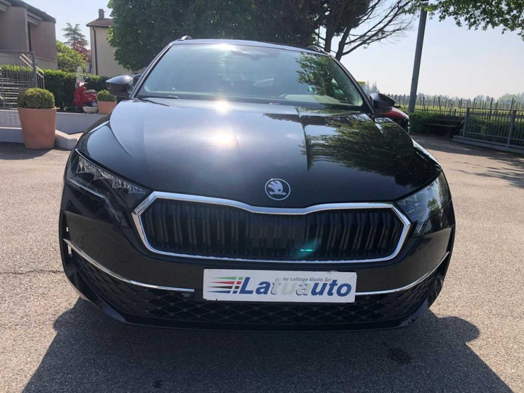 SKODA Octavia 2.0 TDI 150 CV DSG Wagon Selection - 2