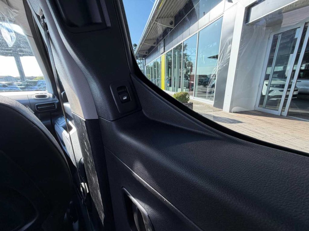 PEUGEOT Rifter BlueHDi 100 S&S Allure Standard - 20