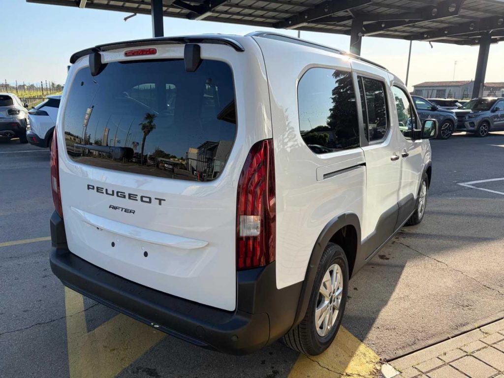 PEUGEOT Rifter BlueHDi 130 S&S Allure Long - 6