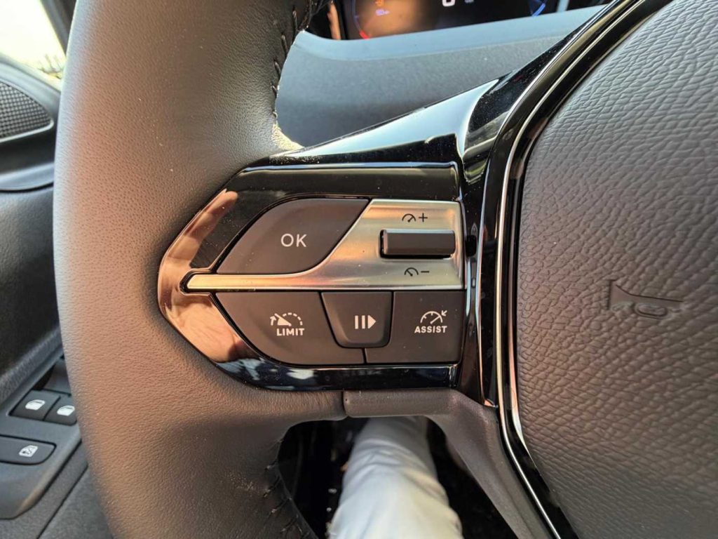 PEUGEOT Rifter BlueHDi 130 S&S Allure Long - 19