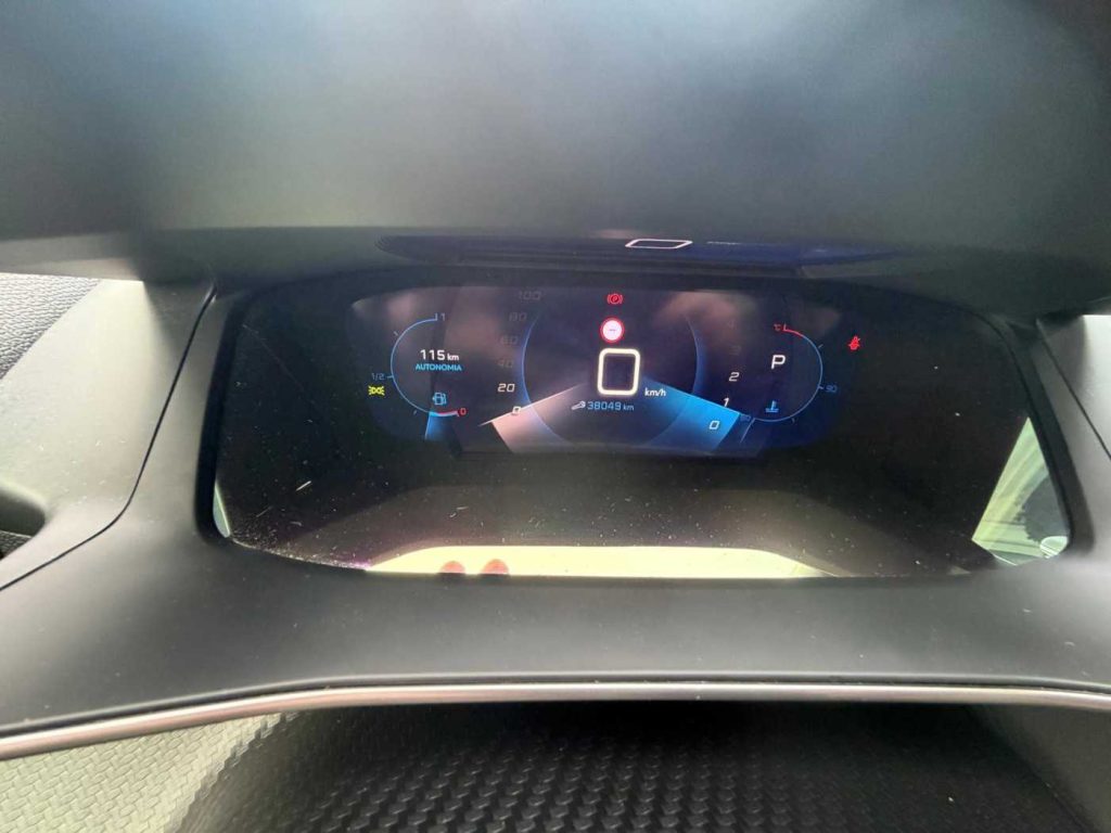 PEUGEOT 2008 BlueHDi 130 S&S EAT8 Allure - 15